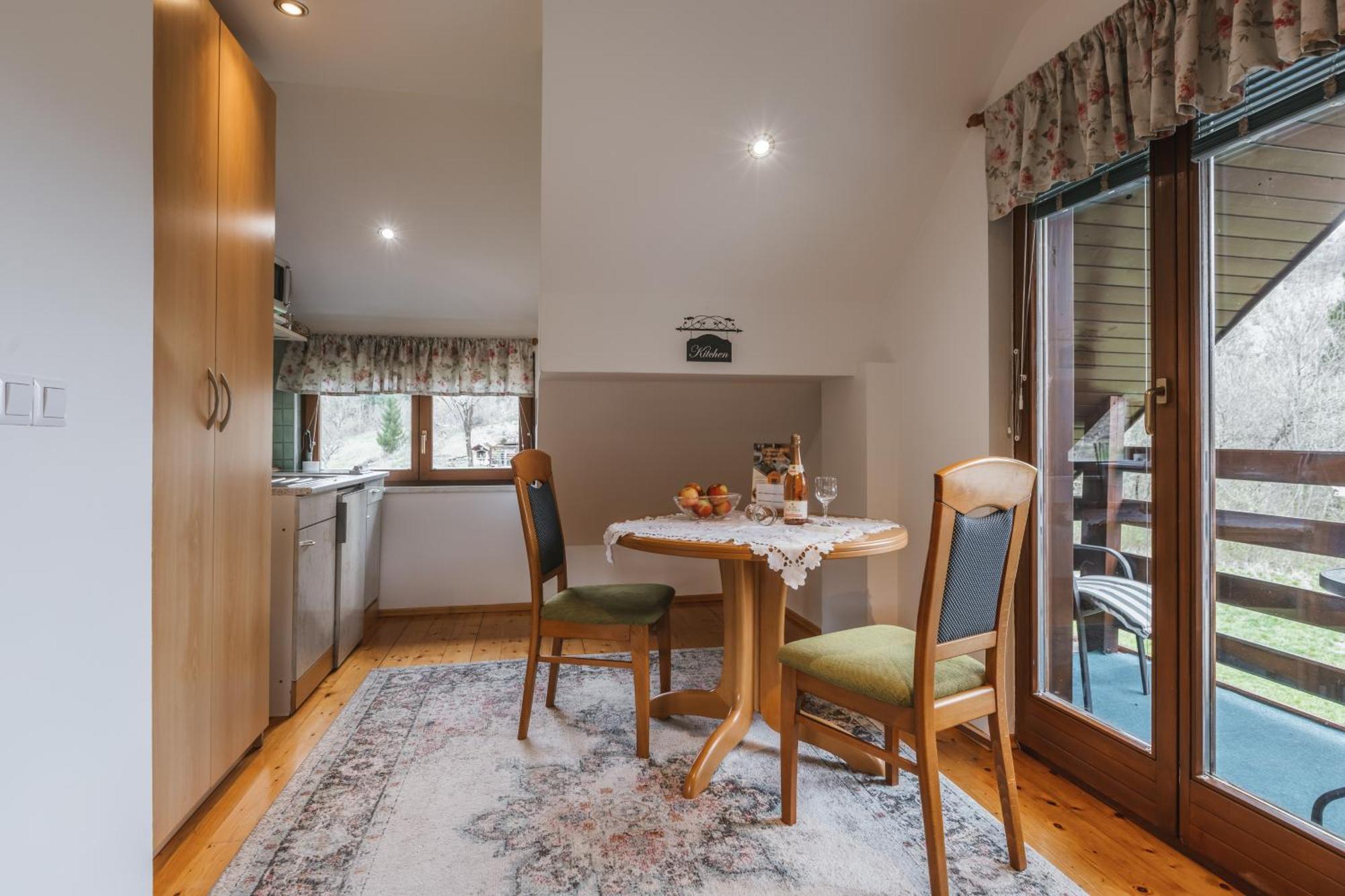 Rooms Zupancic Бохиньска-Бела Экстерьер фото